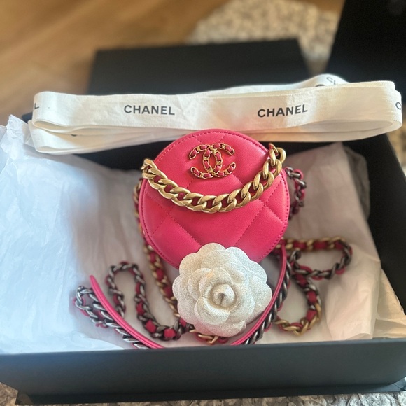 CHANEL PINK ROUND 19 - Picture 1 of 16